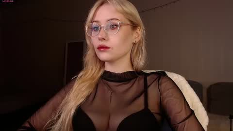 Snapshot of vetta_dey chatting on July 22, 2026, 1:52 am Iva online show from July 22, 2026, 1:52 am