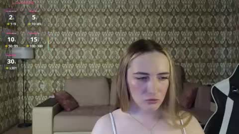 vi_luxxxy online show from June 10, 2026, 2:01 am