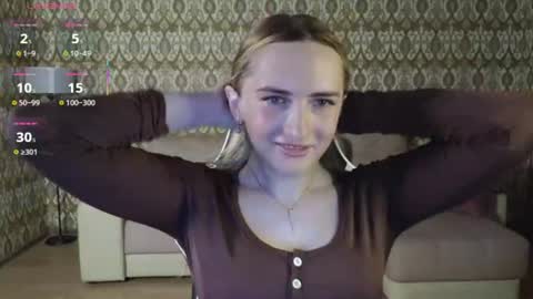 vi_luxxxy online show from June 12, 2026, 1:48 am