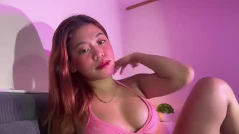 via_olala online show from November 9, 2025, 7:12 pm