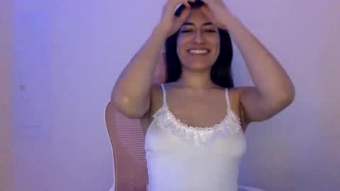 Snapshot of vibingwithchloe chatting on September 23, 2025, 9:23 am chloe online show from September 23, 2025, 9:23 am