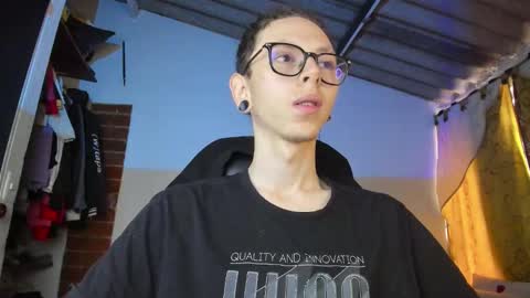 Snapshot of vicent_brais chatting on February 20, 2026, 3:01 pm Vicent Brais online show from February 20, 2026, 3:01 pm