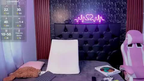 Snapshot of vichy_evans chatting on January 28, 2025, 7:42 pm Vichy Everyday From 1400 to 2130 Col Time online show from January 28, 2025, 7:42 pm