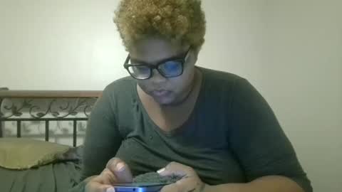 Snapshot of vickiryder56 chatting on November 19, 2025, 3:17 am vickiryder56 online show from November 19, 2025, 3:17 am