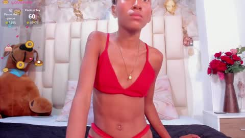 Vicky Castillo online show from May 25, 2026, 4:07 am