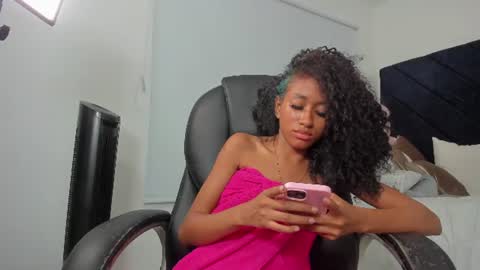 Vicky Castillo online show from July 20, 2026, 9:56 am