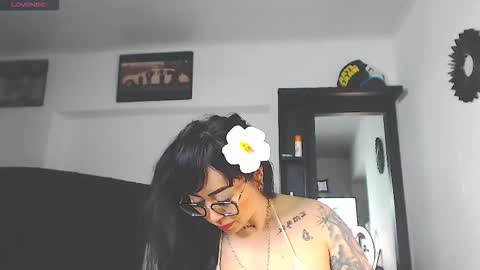 Vicky  online show from March 26, 2026, 11:16 am