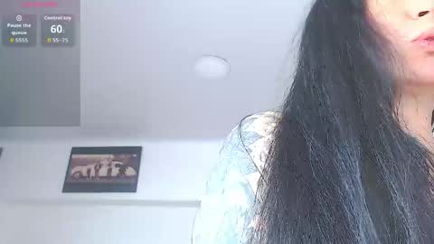 Vicky  online show from May 26, 2026, 10:22 am