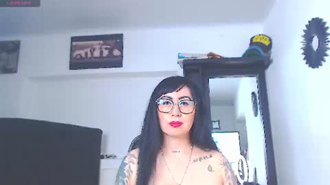 Vicky  online show from July 6, 2026, 11:07 am