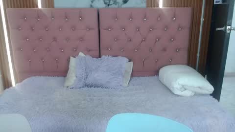 Snapshot of vicky_wel chatting on May 20, 2026, 6:47 pm Victoria y Danniela online show from May 20, 2026, 6:47 pm