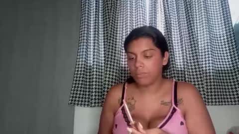 vickyhm22 online show from September 25, 2025, 11:14 am