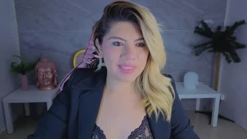 Snapshot of victoria01_s chatting on February 28, 2026, 3:18 am Vicky online show from February 28, 2026, 3:18 am