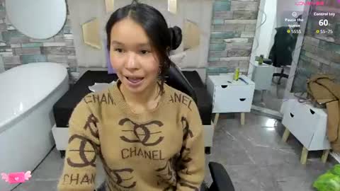 victoria1_tay online show from June 10, 2026, 7:13 pm