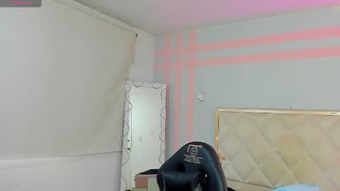 victoria1_tay online show from July 2, 2026, 6:58 pm