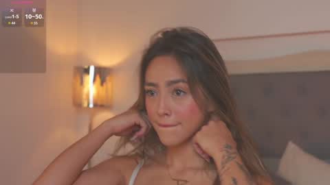 Snapshot of victoria__rossi chatting on February 4, 2025, 11:49 am online show from February 4, 2025, 11:49 am