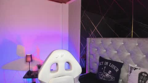 Snapshot of victoria_floyd1 chatting on February 19, 2026, 9:33 pm victoria_floyd1 online show from February 19, 2026, 9:33 pm