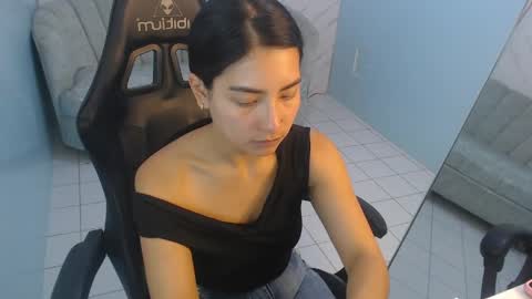 Victoria online show from April 25, 2026, 1:41 pm