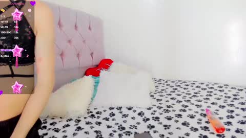 Snapshot of victoria_kastelo chatting on December 16, 2024, 10:56 pm Victoria online show from December 16, 2024, 10:56 pm