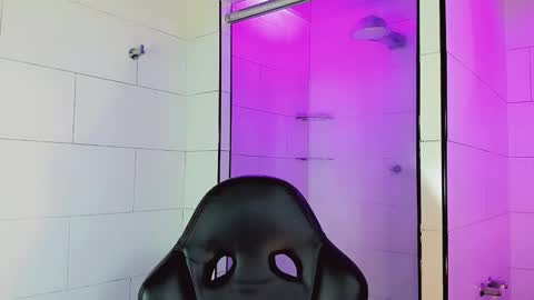 Snapshot of victoria_kastelo chatting on November 4, 2025, 7:13 pm Victoria online show from November 4, 2025, 7:13 pm