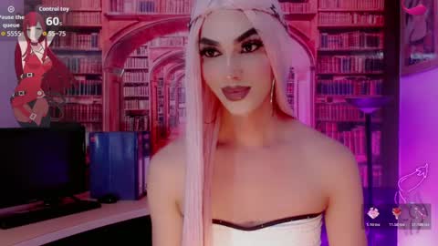 Snapshot of victoria_kastelo chatting on May 18, 2026, 1:13 am Victoria online show from May 18, 2026, 1:13 am