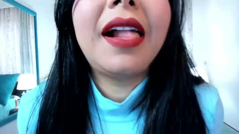 Snapshot of victoria_kim_lee chatting on May 25, 2026, 2:23 pm Victoria online show from May 25, 2026, 2:23 pm
