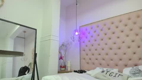 victoria_kitt online show from June 29, 2026, 7:14 pm