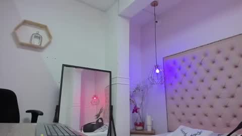 victoria_kitt online show from July 5, 2026, 7:21 pm