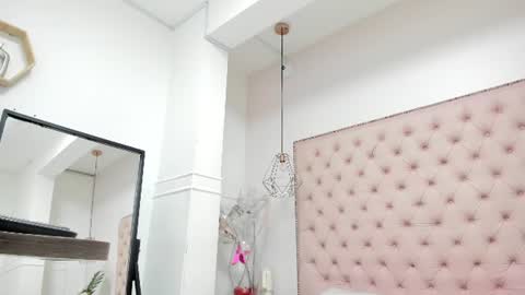 victoria_kitt online show from July 26, 2026, 7:21 pm