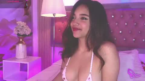 Snapshot of victoria_leiya chatting on July 8, 2026, 12:42 pm VICTORIA online show from July 8, 2026, 12:42 pm
