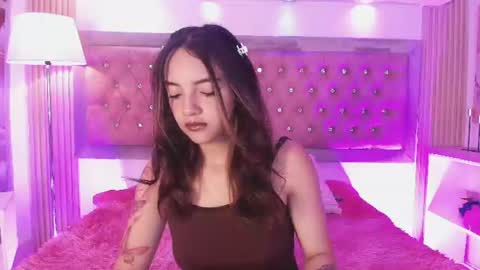 Snapshot of victoria_leiya chatting on July 18, 2026, 12:53 pm VICTORIA online show from July 18, 2026, 12:53 pm