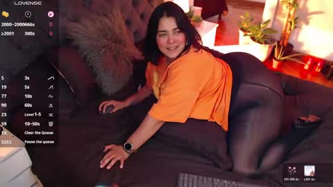 Snapshot of victoria_monteroo chatting on April 22, 2026, 1:30 am Call me Vic online show from April 22, 2026, 1:30 am
