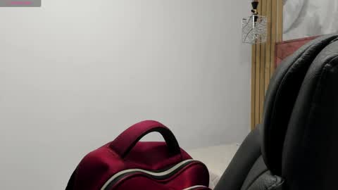 Vicky  online show from May 21, 2026, 2:40 am