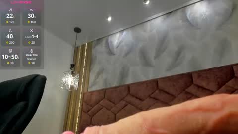 Vicky  online show from July 16, 2026, 2:50 am