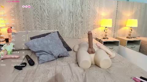victoria_pachon online show from June 18, 2026, 9:47 am