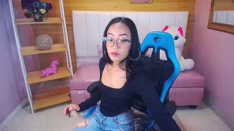 Victoria  online show from February 10, 2025, 4:47 pm