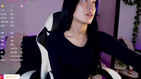 Victoria  online show from September 12, 2025, 3:50 am