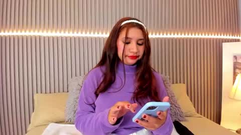 VICTORIA  online show from July 17, 2026, 12:45 pm