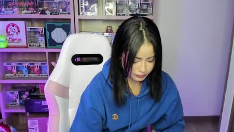 Snapshot of victoria_se chatting on June 2, 2026, 5:09 am Victoria online show from June 2, 2026, 5:09 am