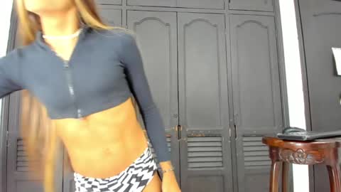 Snapshot of victoria_sweets_ chatting on January 19, 2025, 9:23 pm victoria_sweets_ online show from January 19, 2025, 9:23 pm