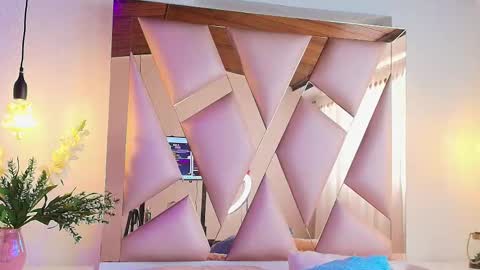 victoria online show from September 19, 2025, 6:41 pm