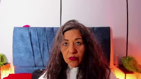 victoriaa_anderson_ online show from June 18, 2026, 7:51 pm