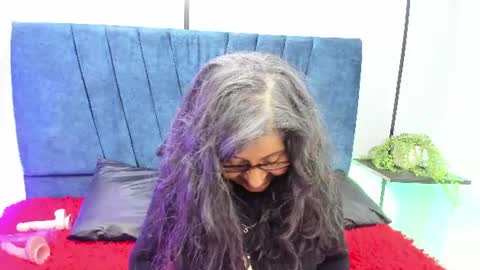 victoriaa_anderson_ online show from July 9, 2026, 9:52 pm