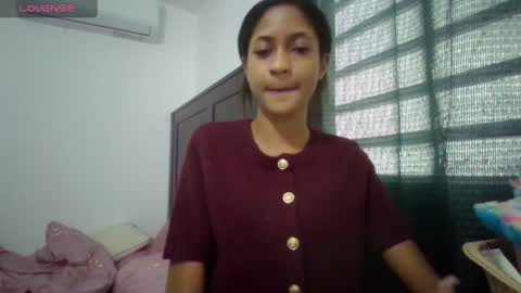 Snapshot of victoriaaa_xxx chatting on March 31, 2026, 5:35 pm Victoria xxx online show from March 31, 2026, 5:35 pm