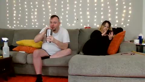 Victoria and Jesse online show from January 8, 2025, 9:00 am