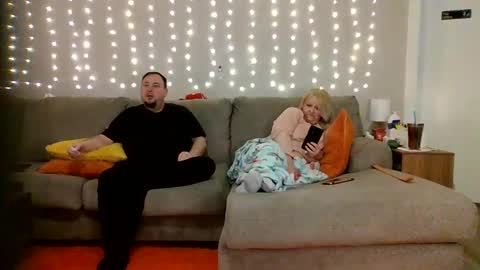 Victoria and Jesse online show from February 22, 2025, 8:09 pm