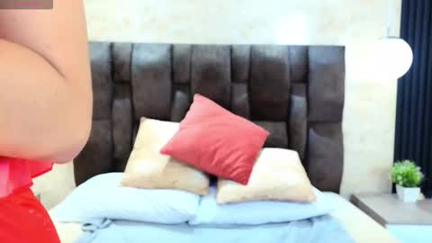 Victoria Andrade online show from February 24, 2026, 12:14 pm