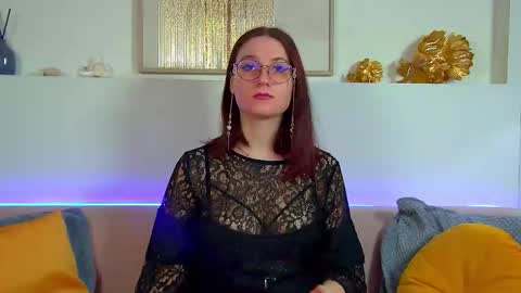 Victoria online show from October 20, 2025, 6:25 am