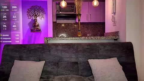  Tory  online show from October 15, 2025, 2:44 am