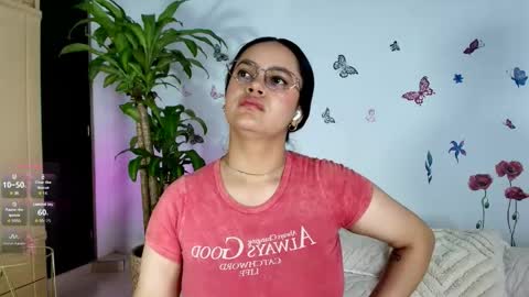 Snapshot of victoriablack_ chatting on June 8, 2026, 10:04 am Victoria online show from June 8, 2026, 10:04 am