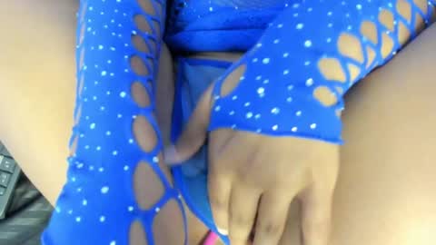 Snapshot of victoriacolin chatting on February 22, 2025, 3:25 pm VICTORIA online show from February 22, 2025, 3:25 pm